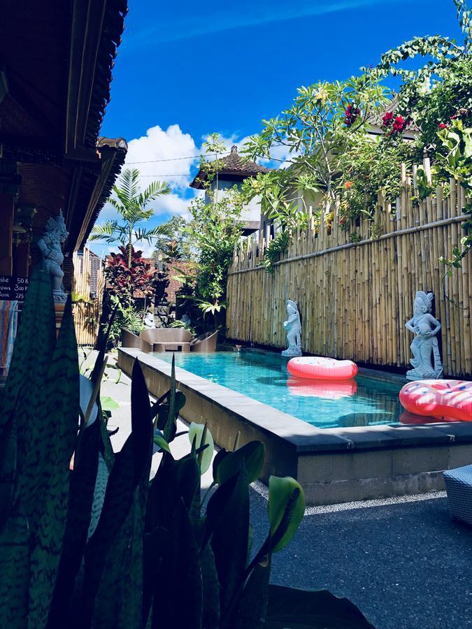 Inn Between Ubud Eksteriør billede